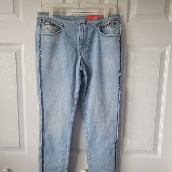 NWT DIESEL Women's Skinny Jeans D-TAIL-RE Light Blue Denim Size 29 Long 32 - Picture 1 of 7